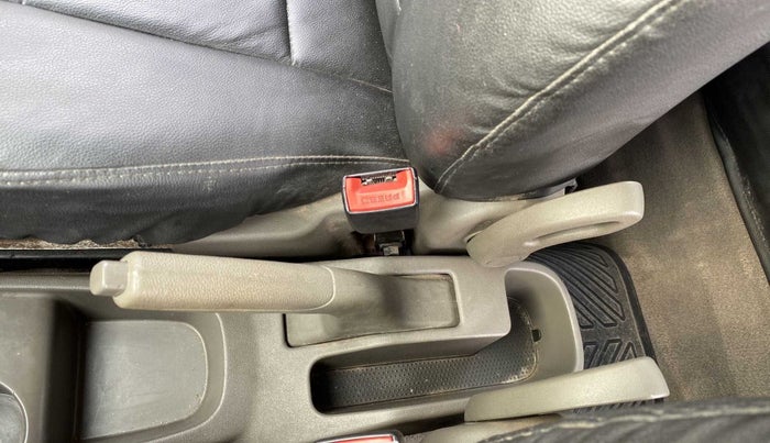 2014 Hyundai i10 MAGNA 1.1, Petrol, Manual, 15,434 km, Driver Side Adjustment Panel