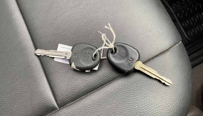 2014 Hyundai i10 MAGNA 1.1, Petrol, Manual, 15,434 km, Key Close Up