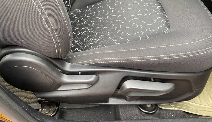 2022 Tata Tiago XZ PLUS CNG, CNG, Manual, 6,047 km, Driver Side Adjustment Panel