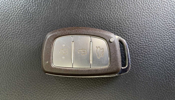 2014 Hyundai Xcent SX AT 1.2 (O), Petrol, Automatic, 50,826 km, Lock system - Keyless sensor not working