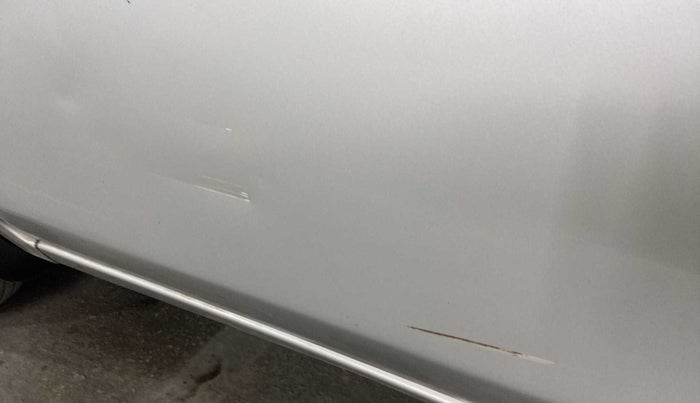 2021 Maruti Alto LXI, Petrol, Manual, 19,071 km, Front passenger door - Slight discoloration