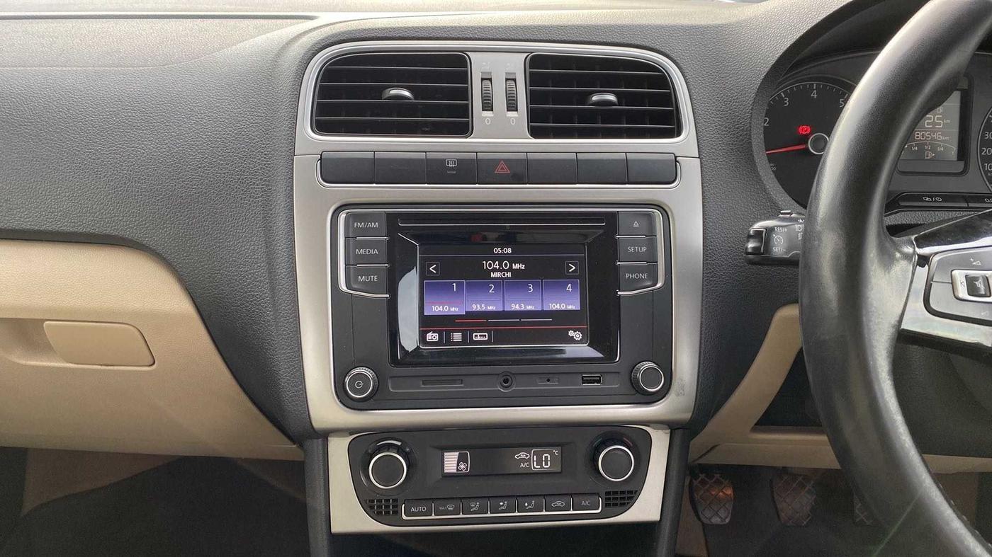 2016 Volkswagen Polo HIGHLINE1.2L, Petrol, Manual, 80,530 km, Air Conditioner