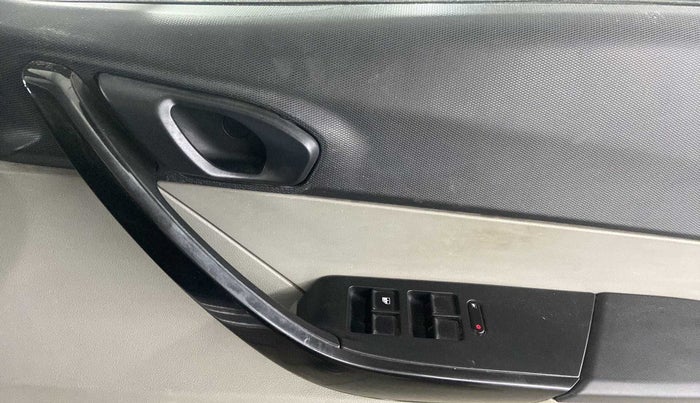 2019 Tata Tiago XZ PETROL, Petrol, Manual, 27,518 km, Driver Side Door Panels Control