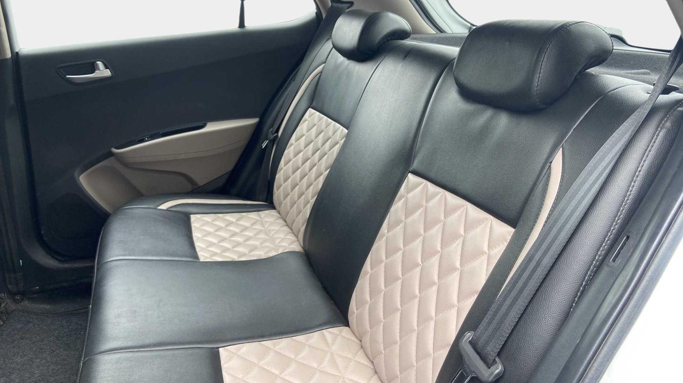 2019 Hyundai Grand i10 ASTA 1.2 KAPPA VTVT, Petrol, Manual, 11,926 km, Right Side Rear Door Cabin