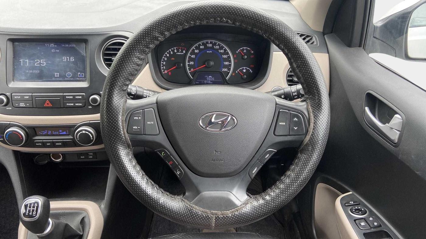 2019 Hyundai Grand i10 ASTA 1.2 KAPPA VTVT, Petrol, Manual, 11,926 km, Steering Wheel Close Up