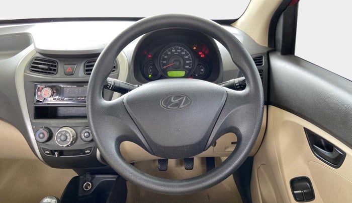 2018 Hyundai Eon ERA +, Petrol, Manual, 30,034 km, Steering Wheel Close Up
