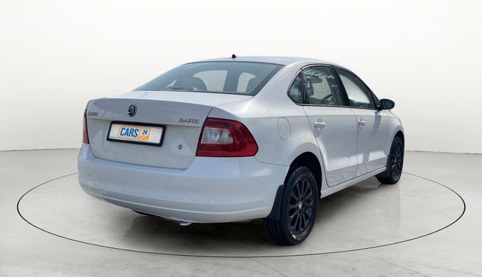 2016 Skoda Rapid 1.5 TDI CR STYLE PLUS BLACK PACKAGE AT, Diesel, Automatic, 56,926 km, Right Back Diagonal