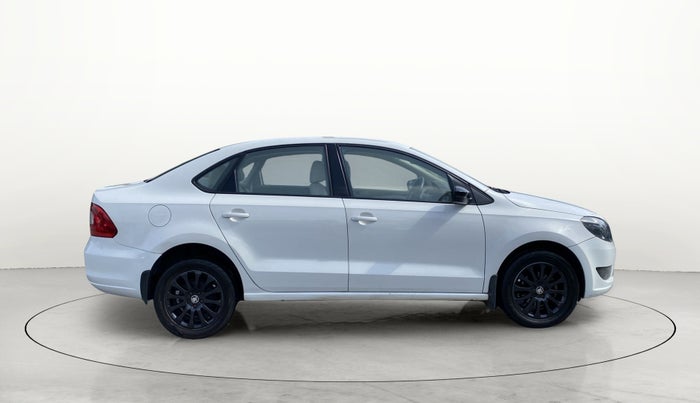 2016 Skoda Rapid 1.5 TDI CR STYLE PLUS BLACK PACKAGE AT, Diesel, Automatic, 56,926 km, Right Side View
