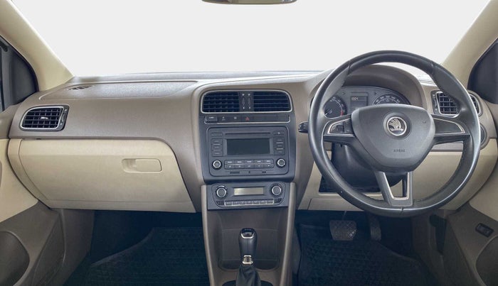 2016 Skoda Rapid 1.5 TDI CR STYLE PLUS BLACK PACKAGE AT, Diesel, Automatic, 56,926 km, Dashboard