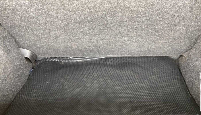 2017 Datsun Redi Go T (O), Petrol, Manual, 20,228 km, Boot Inside