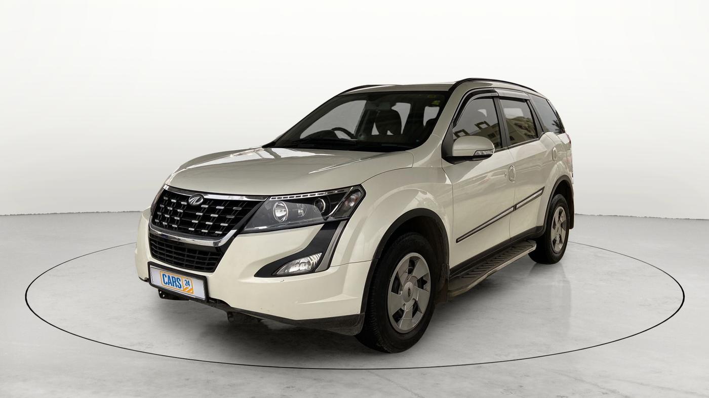2019 Mahindra XUV500 W7, Diesel, Manual, 26,916 km, Left Front Diagonal