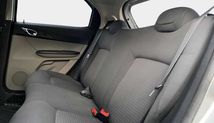 2018 Tata Tiago XZ PETROL, Petrol, Manual, 31,841 km, Right Side Rear Door Cabin