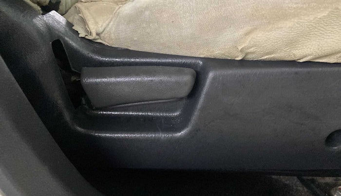 2016 Maruti Alto K10 VXI AMT, CNG, Automatic, 70,449 km, Driver Side Adjustment Panel