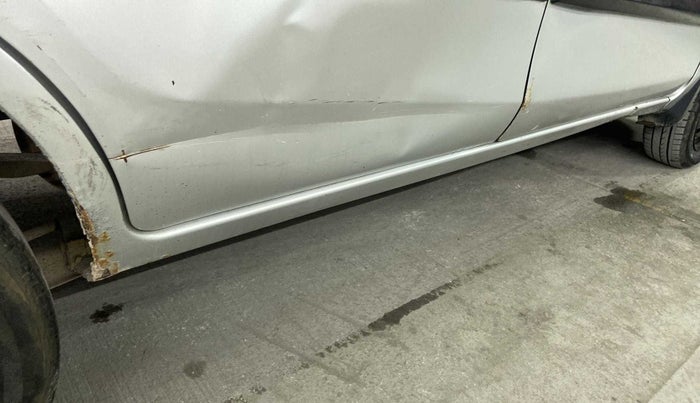 2016 Maruti Alto K10 VXI AMT, CNG, Automatic, 70,449 km, Right running board - Slightly rusted
