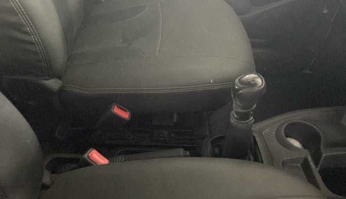 2018 Datsun Redi Go A, Petrol, Manual, 26,914 km, Gear Lever