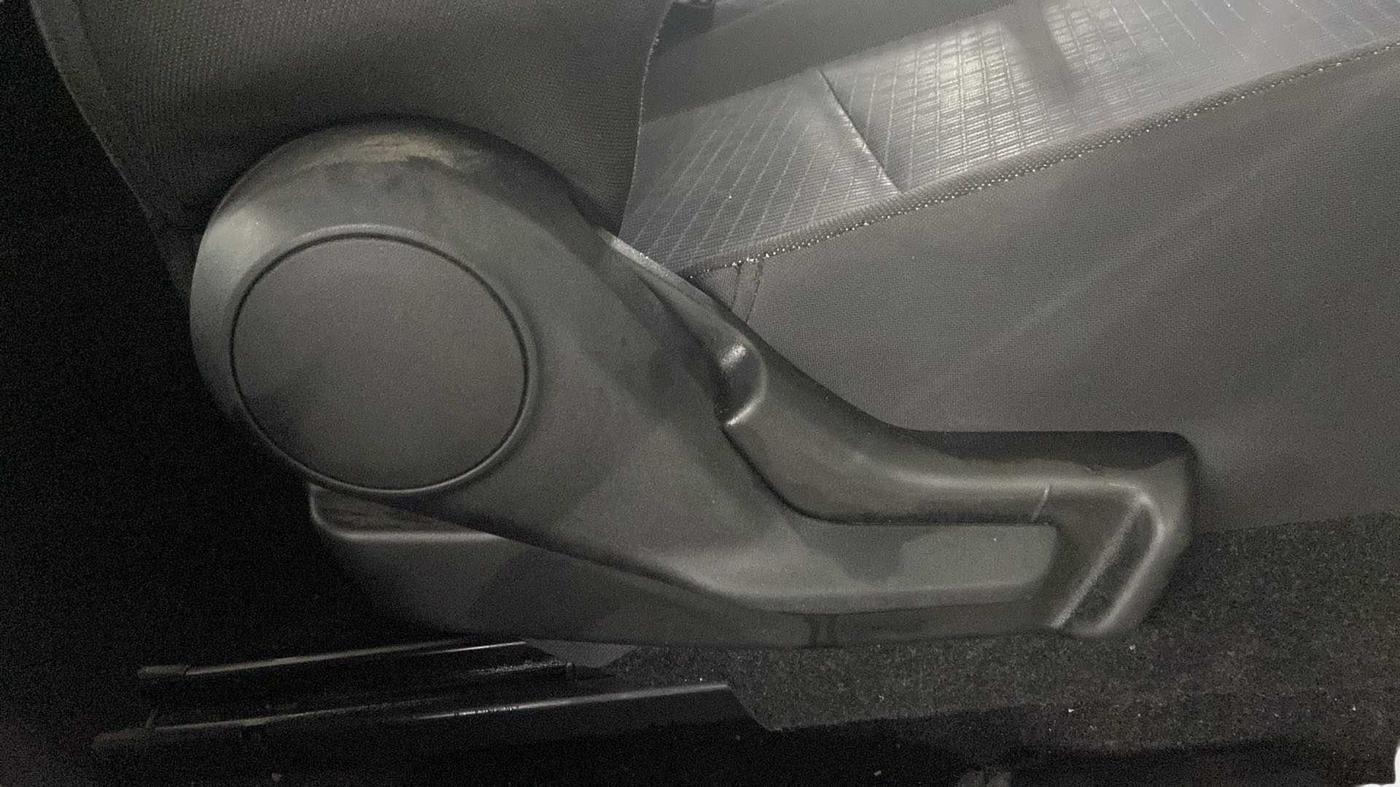 2021 Maruti Baleno DELTA PETROL 1.2, Petrol, Manual, 6,085 km, Driver Side Adjustment Panel