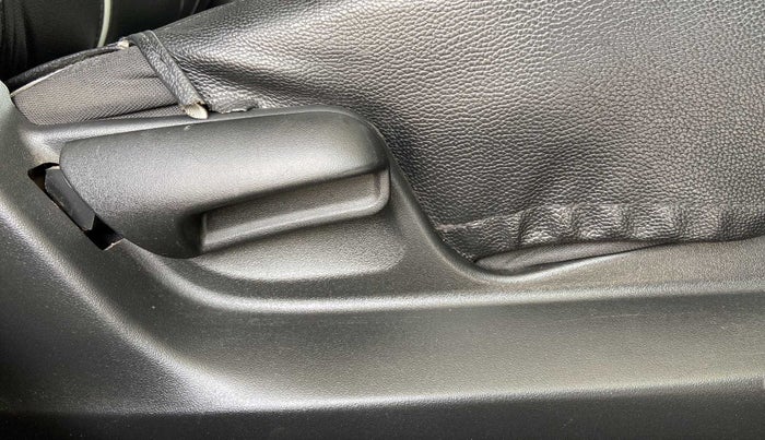 2015 Maruti Swift VXI, Petrol, Manual, 54,846 km, Driver Side Adjustment Panel