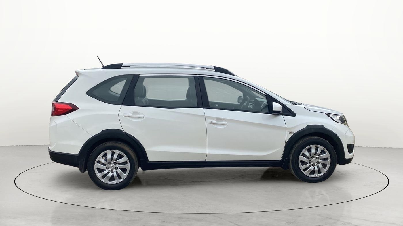 2016 Honda BR-V 1.5L I- DTEC S, Diesel, Manual, 1,18,480 km, Right Side View