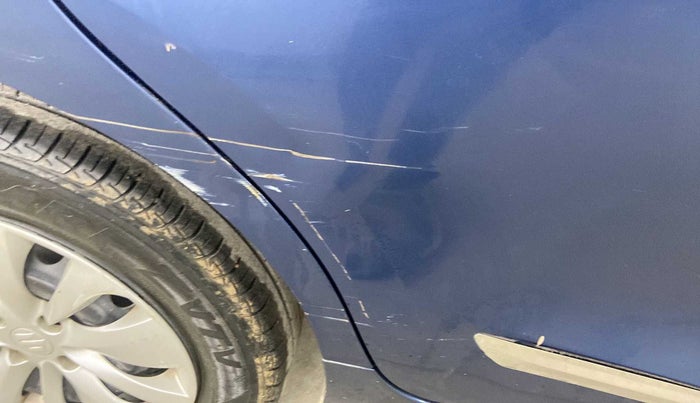 2016 Maruti Baleno DELTA PETROL 1.2, Petrol, Manual, 27,144 km, Right rear door - Minor scratches