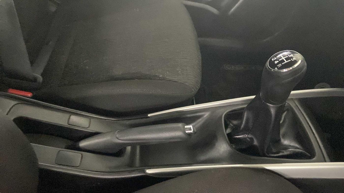 2016 Maruti Baleno DELTA PETROL 1.2, Petrol, Manual, 27,144 km, Gear Lever