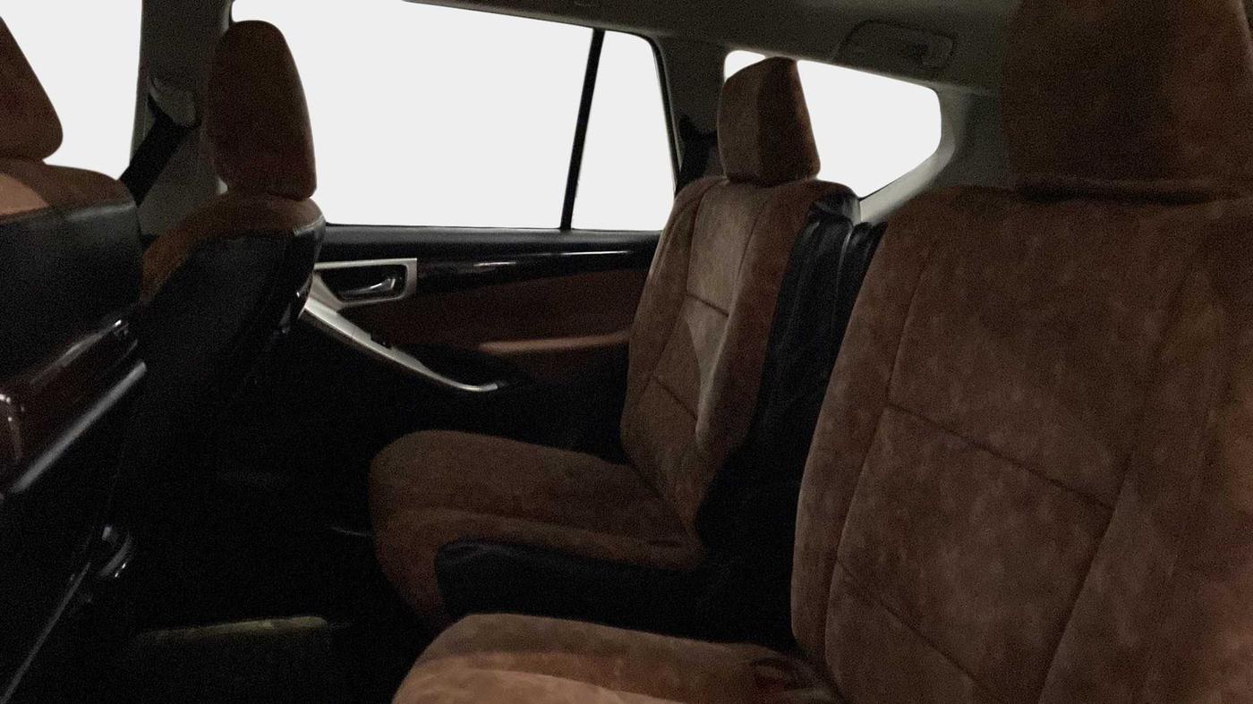 2019 Toyota Innova Crysta 2.8 ZX AT 7 STR, Diesel, Automatic, 80,686 km, Right Side Rear Door Cabin