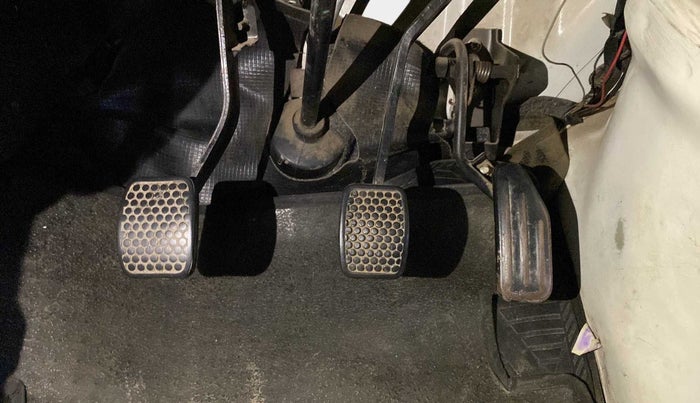 2018 Maruti Eeco 5 STR WITH A/C+HTR, CNG, Manual, 71,958 km, Pedals