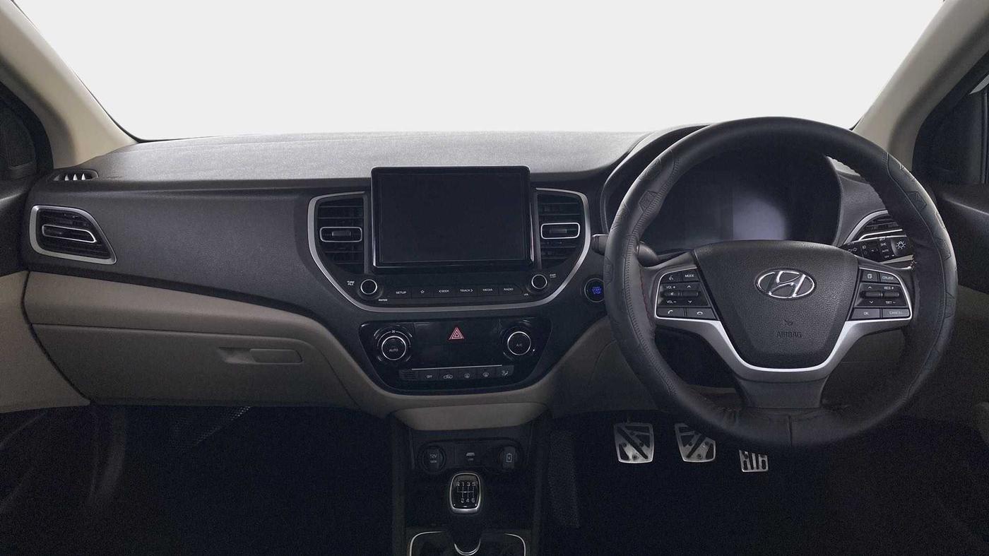 2022 Hyundai Verna SX 1.5 VTVT, Petrol, Manual, 5,742 km, Dashboard
