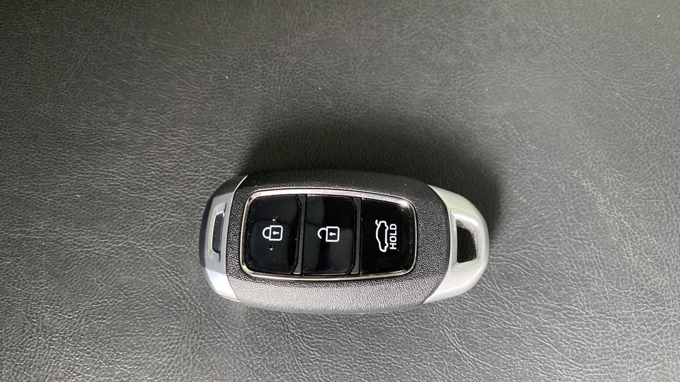 2022 Hyundai Verna SX 1.5 VTVT, Petrol, Manual, 5,742 km, Key Close Up