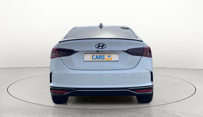 2022 Hyundai Verna SX 1.5 VTVT, Petrol, Manual, 5,742 km, Back/Rear