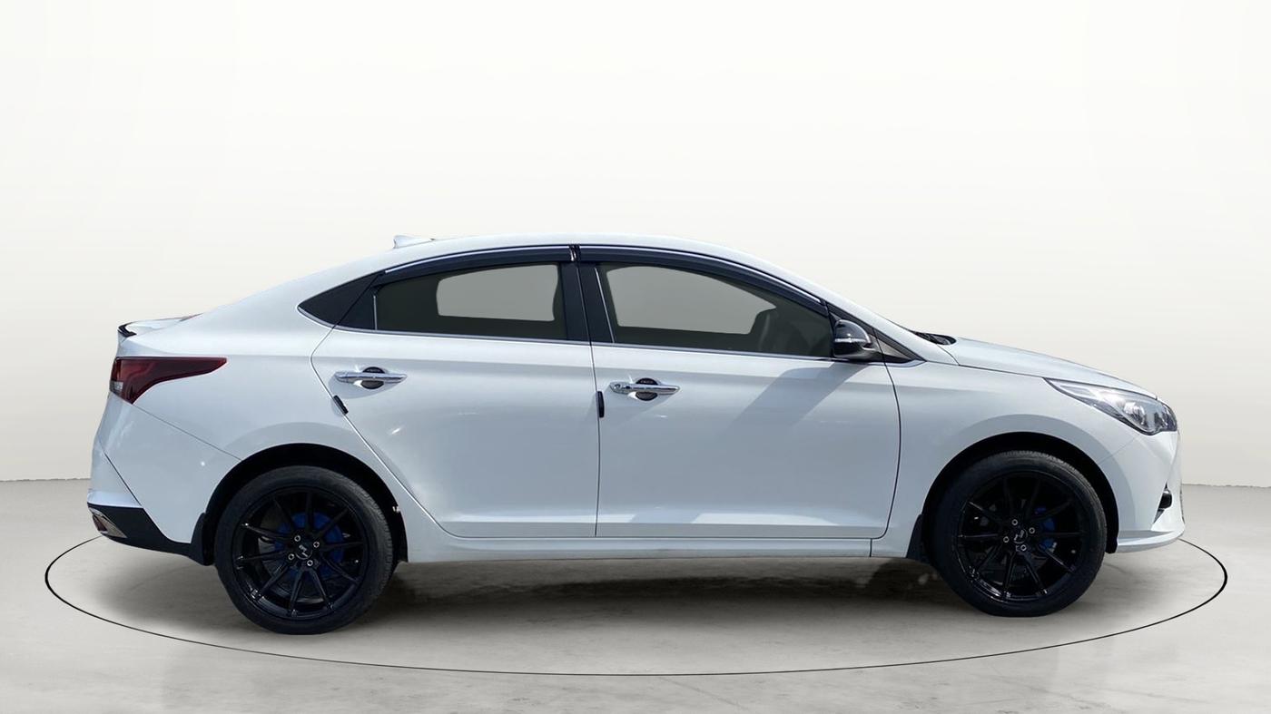 2022 Hyundai Verna SX 1.5 VTVT, Petrol, Manual, 5,742 km, Right Side View