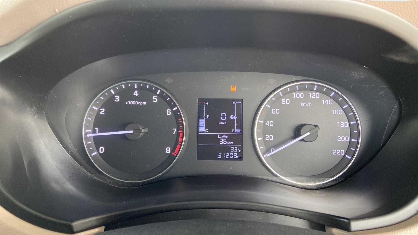2017 Hyundai Elite i20 MAGNA 1.2, Petrol, Manual, 31,196 km, Odometer Image