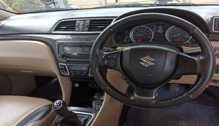 2016 Maruti Ciaz ZXI, Petrol, Manual, 89,801 km, Dashboard - Dashboard Noise