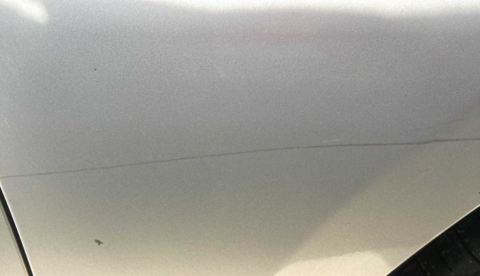 2016 Maruti Ciaz ZXI, Petrol, Manual, 89,801 km, Right fender - Minor scratches