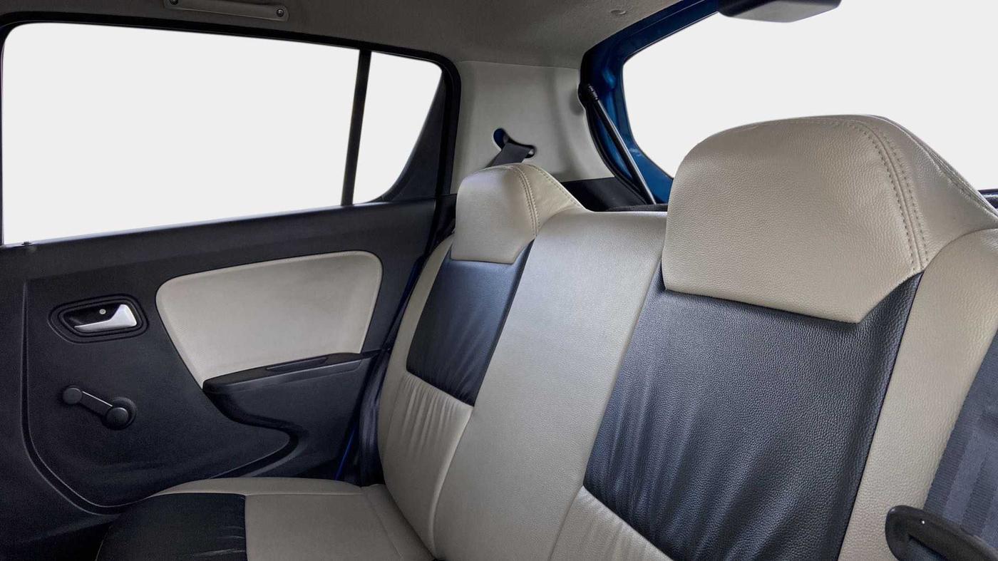 2020 Maruti Alto VXI, Petrol, Manual, 17,556 km, Right Side Rear Door Cabin