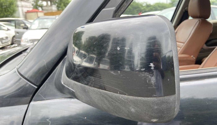 2016 Mahindra TUV300 T8, Diesel, Manual, 83,263 km, Left rear-view mirror - Minor scratches