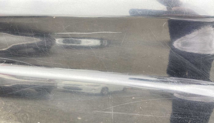 2016 Mahindra TUV300 T8, Diesel, Manual, 83,263 km, Right fender - Minor scratches