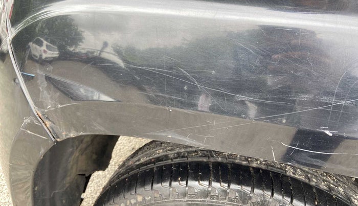 2016 Mahindra TUV300 T8, Diesel, Manual, 83,263 km, Left fender - Slightly dented