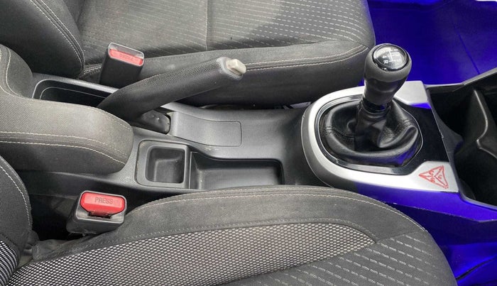 2017 Honda WR-V 1.2L I-VTEC VX MT, Petrol, Manual, 86,037 km, Gear Lever