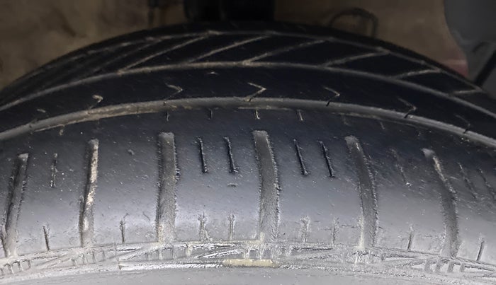 2015 Hyundai Grand i10 MAGNA 1.2 VTVT, Petrol, Manual, 42,030 km, Right Front Tyre Tread