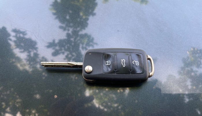 2020 Skoda Rapid 1.0 AMBITION TSI MT, Petrol, Manual, 1,27,714 km, Key Close Up