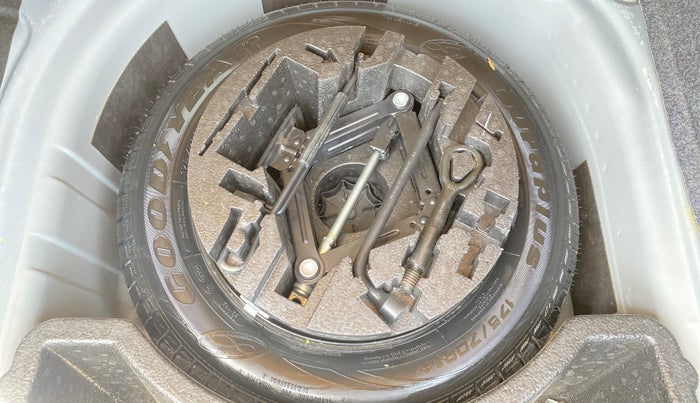 2020 Skoda Rapid 1.0 AMBITION TSI MT, Petrol, Manual, 1,27,714 km, Spare Tyre