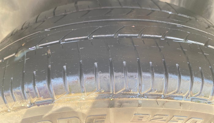 2020 Skoda Rapid 1.0 AMBITION TSI MT, Petrol, Manual, 1,27,714 km, Left Rear Tyre Tread