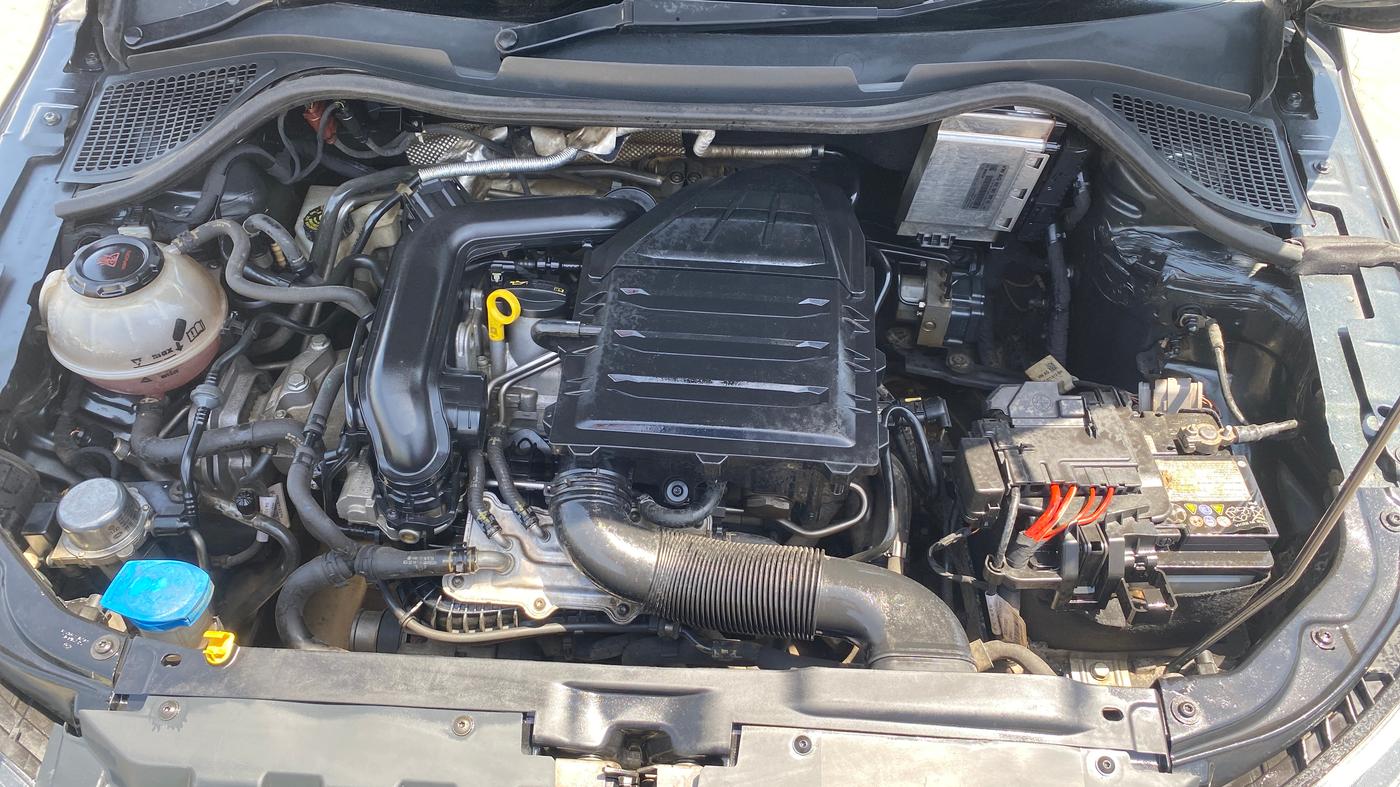 2020 Skoda Rapid 1.0 AMBITION TSI MT, Petrol, Manual, 1,27,734 km, Engine View