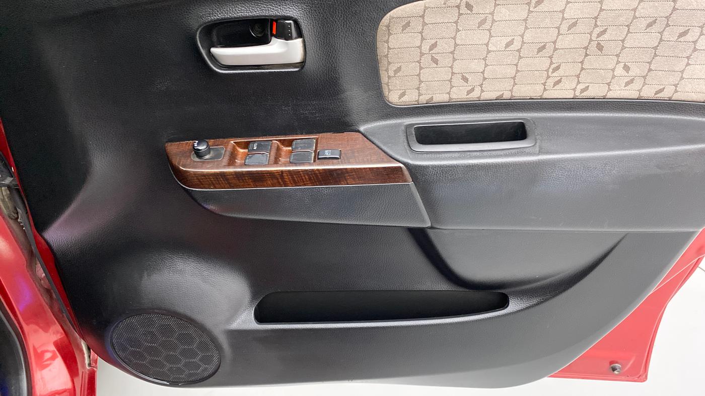 2015 Maruti Wagon R 1.0 VXI, Petrol, Manual, 64,749 km, Driver Side Door Panels Control