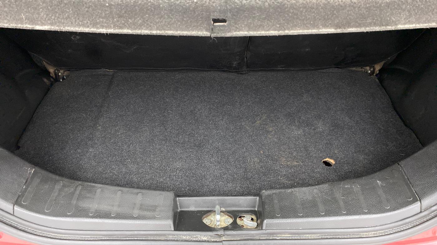 2015 Maruti Wagon R 1.0 VXI, Petrol, Manual, 64,749 km, Boot Inside