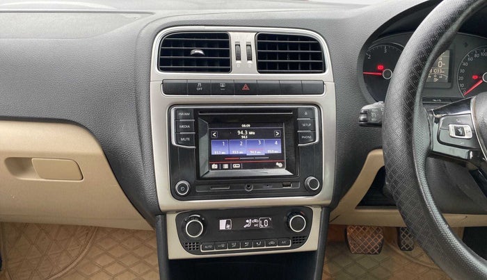 2017 Volkswagen Ameo HIGHLINE PLUS 1.5L AT 16 ALLOY, Diesel, Automatic, 81,375 km, Air Conditioner
