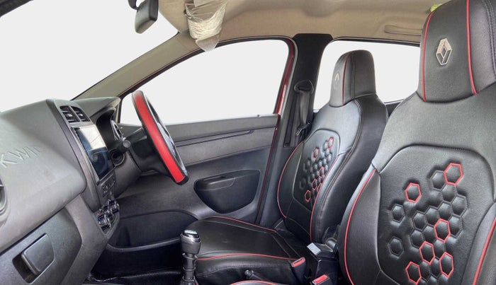 2020 Renault Kwid RXT 1.0 (O), Petrol, Manual, 22,214 km, Right Side Front Door Cabin