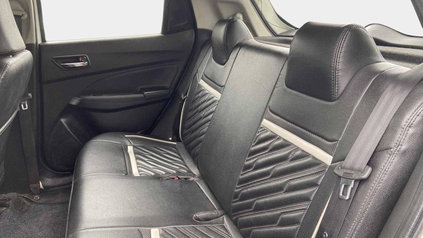 2018 Maruti Swift VDI, Diesel, Manual, 1,02,511 km, Right Side Rear Door Cabin