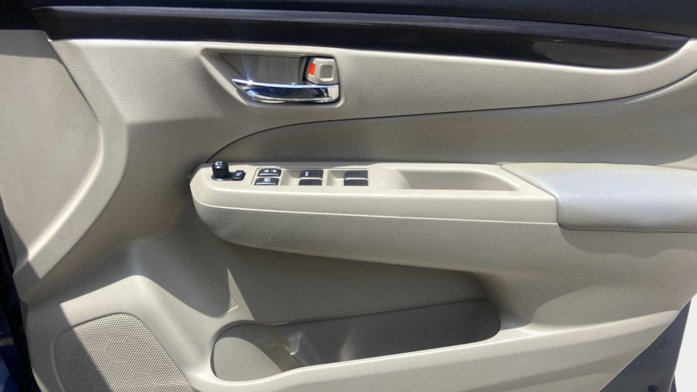 2018 Maruti Ciaz ZETA 1.4  AT PETROL, Petrol, Automatic, 25,333 km, Driver Side Door Panels Control