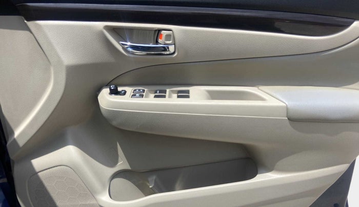 2018 Maruti Ciaz ZETA 1.4  AT PETROL, Petrol, Automatic, 25,333 km, Driver Side Door Panels Control